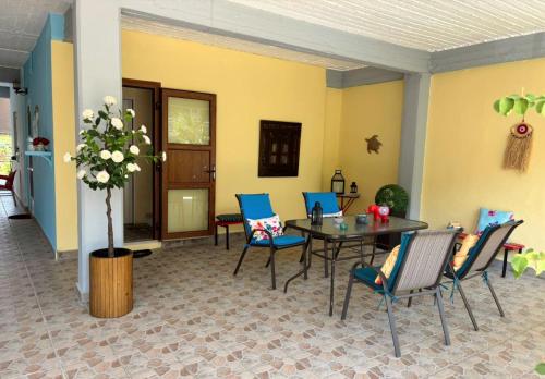 Posedenie v ubytovaní Nikol Apartments