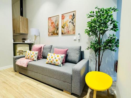 Cozy & Stylish Loft near City Center