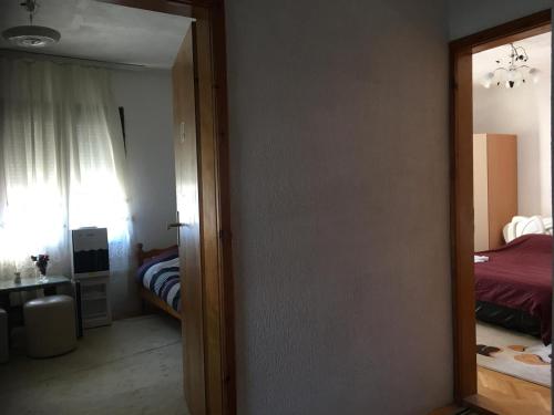 2 roomsにあるベッド
