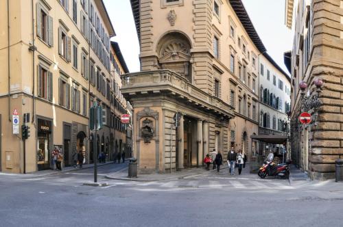 Tornabuoni Apartment