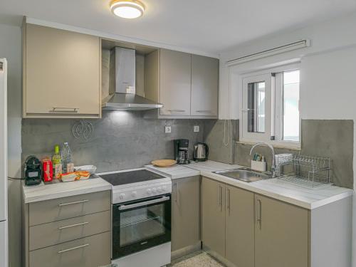 Comfy flat with large terrace, Fiber internet and private parking