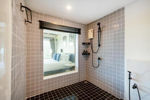 Phòng tắm tại Patong Cliff Villa Phuket 12 bedroom