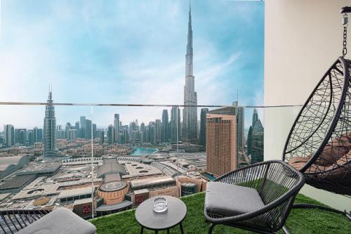 High-Floor Luxe 2BR Stunning Burj Khalifa & Fountain Views Direct Dubai Mall Access