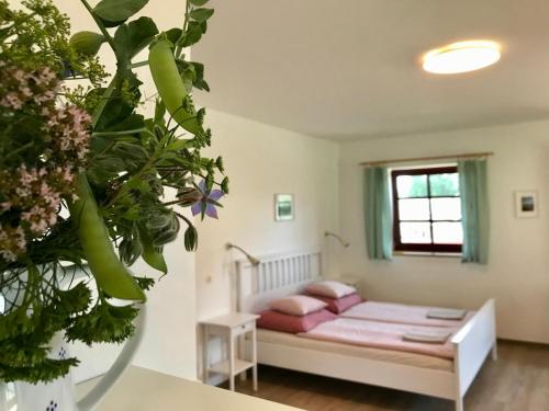 Postel nebo postele na pokoji v ubytování Ubytování Praschlhaus