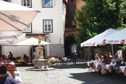 Clientes alojados en Studio Emmi