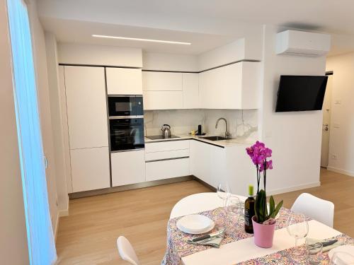 Incanto Apartment Lazise - Pools e Garden photo 2