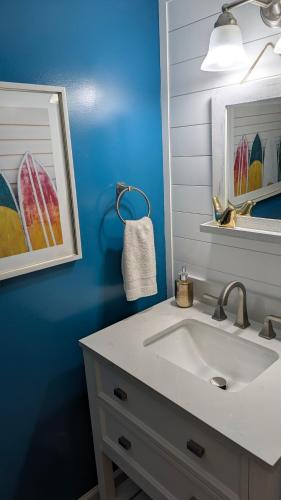 Double Take! Renovated Vacation Home photo 3