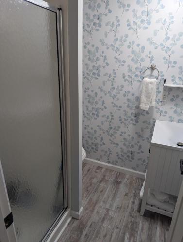 Double Take! Renovated Vacation Home photo 32