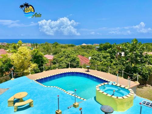 Πισίνα στο ή κοντά στο 876 Oasis -King Bed - Sunset View Retreat- Jacuzzi