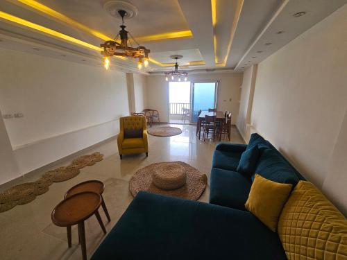 Ruang duduk di Welcome sea view - families only