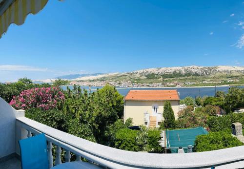 Cosy apartment in Pag / 26 m² / Sea view