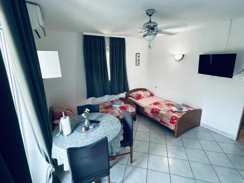 Cosy apartment in Pag / 26 m² / Sea view