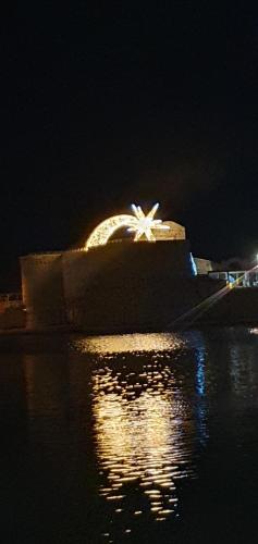 Gambar di galeri bagi Maison Bleu LUXURY SUITE sul Porto di Trani di Trani