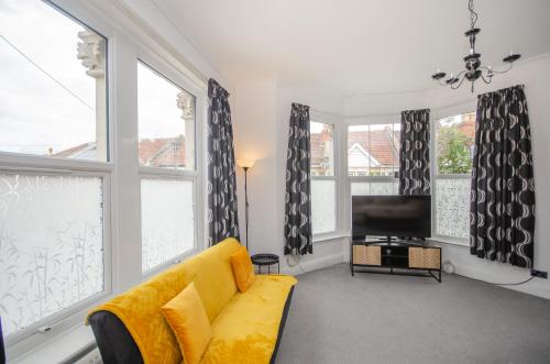 Stylish 91sqm Victoria 2 bedroom Apartment photo 13
