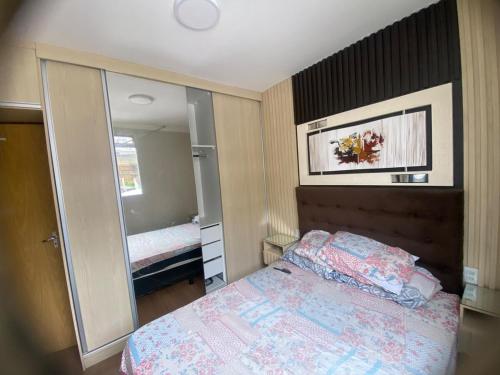 Postel nebo postele na pokoji v ubytování Apartamento completo próximo ao aeroporto CNF cidade do galo e cidade adm