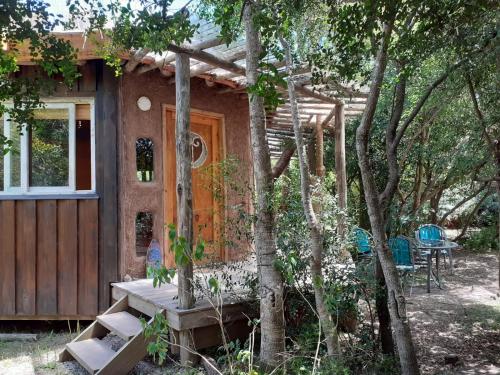 Κήπος έξω από το Peaceful cabin in the woods