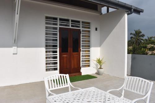 Zdjęcie z galerii obiektu Hotel Ocean View Cottage w mieście Hikkaduwa