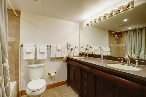 Ένα μπάνιο στο Cm337H Copper Mtn Inn Hotel Room
