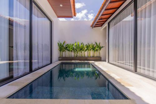 Πισίνα στο ή κοντά στο Villa Phoenix Brand New 1BR in Umalas, Bali