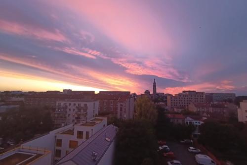 T2 apartment near city center