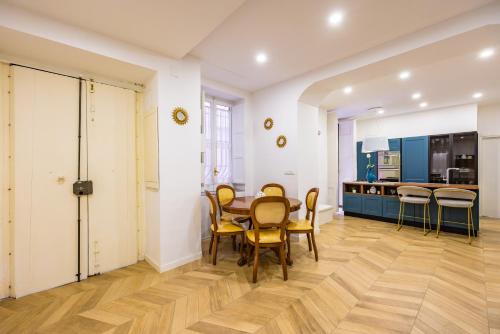 Palazzo Loffredo by NapoliApartments