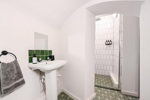 Host & Stay - Hanover Rest photo 14