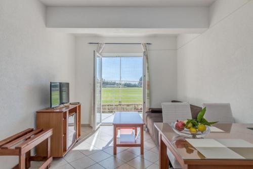 Ruža&Nikolina "1" apartmani - Baška Voda