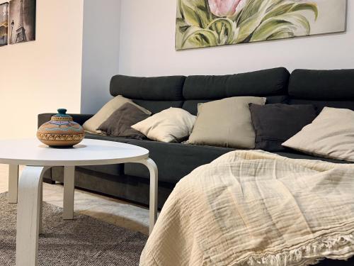 Chicflat San Roque Estepona. Reformado en 2025
