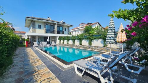 Fotografie z fotogalerie ubytování Villa Zümrüt v destinaci Ortaca