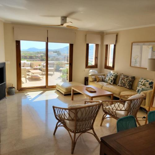 Apartamento duplex en resort de golf y playa