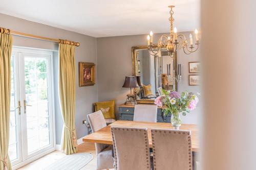 Φωτογραφία από το άλμπουμ του Stunning Character Property with hot tub & SAUNA στο Κένταλ