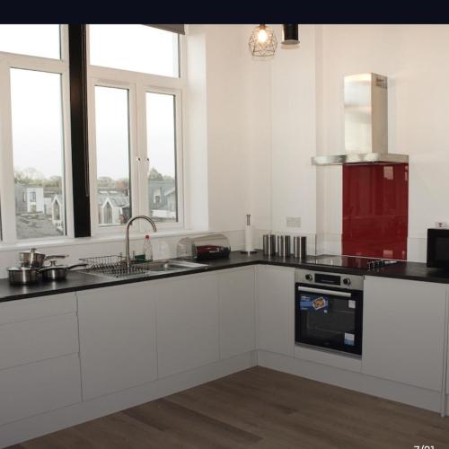 Η κουζίνα ή μικρή κουζίνα στο 1 Bedroom Dolce apartment