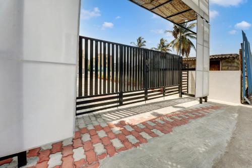 Φωτογραφία από το άλμπουμ του Hotel O SM Boarding and Lodging σε Jālahalli