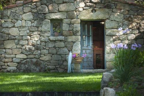 Jardin de l'établissement Le Hameau de Saparale
