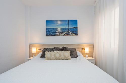 Playa Los Locos Apartment with Garage