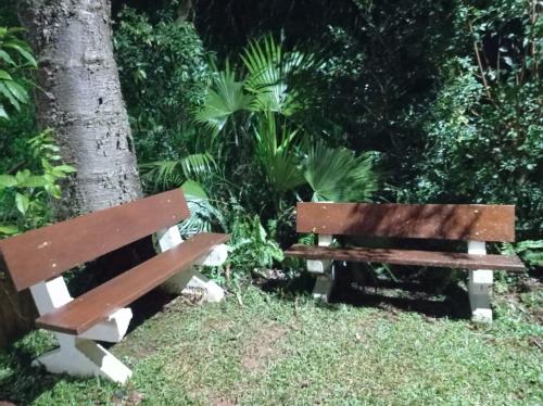 Taman di luar Pousada CHÂTEAU LUMIÈRE