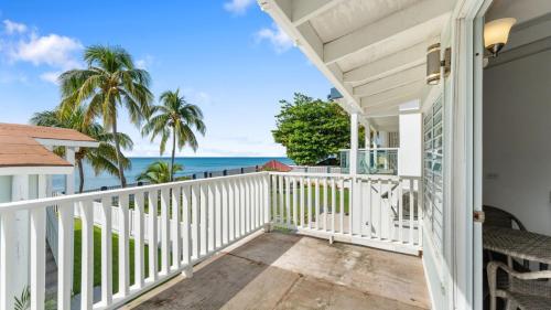 Danielas Beachfront Studio