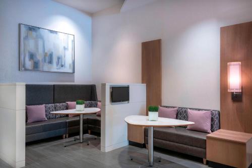 Residence Inn by Marriott Washington, DC National Mall Image