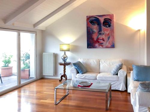 Penthouse in the sky with 30 sqm terrace Milan Central Station