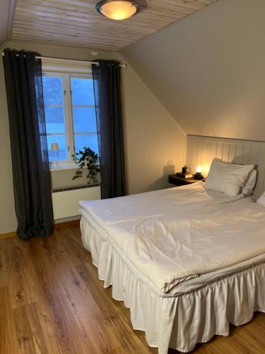 Postel nebo postele na pokoji v ubytování precis intill Ombergs golfbana, nära till Vättern, stora Lund och Hästholmen