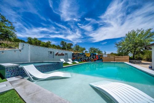 Fotografie z fotogalerie ubytování Private Pool Backyard BBQ Grill Luxurious Home v destinaci Driftwood