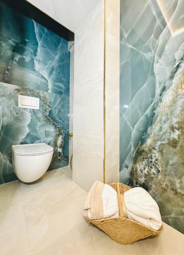 Bagno di Trevi Fountain Elegant Apartment