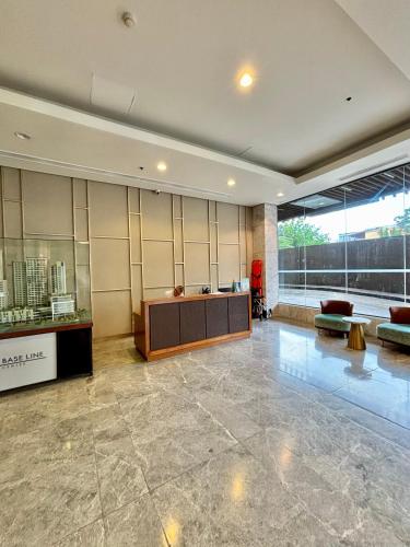 El lobby o recepción de MCM Cebu Staycation at Base Line Premier