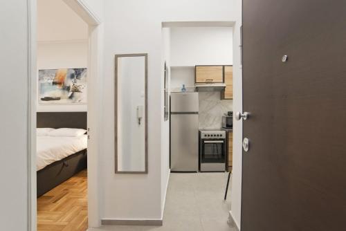 Serra Relaxing Renovated Apt by Marina & Beach