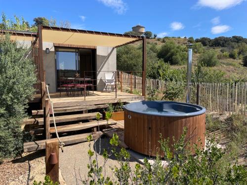 Lodge & Bain Relaxant