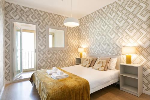 Modern 2bdr flat in the city's heart!