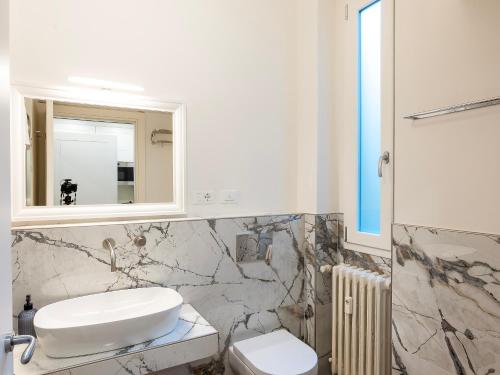 FourSeason's Luxury D'Art Suite