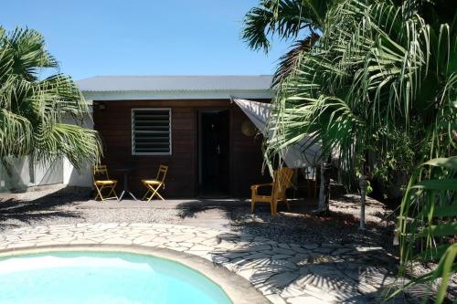 Ti Arouman Adorable Guest House with Pool