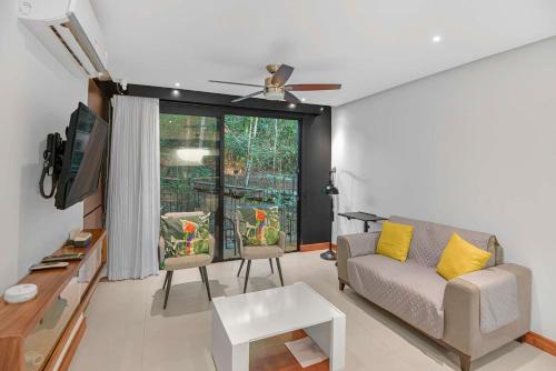 Posezení v ubytování Luxury 2BR condo in Nautilus, Místico