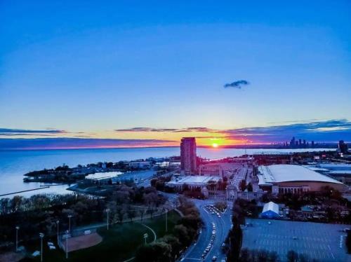 Fotografie z fotogalerie ubytování A lovely one bed room with Sunset Views v destinaci Toronto